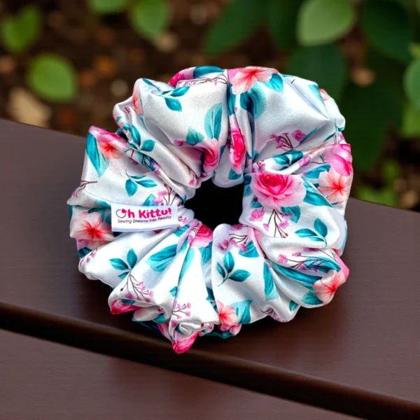disney princess print scrunchie